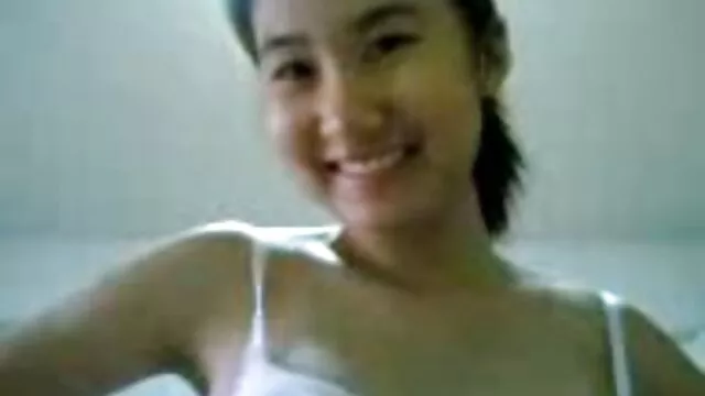 Tình dục không đăng ký  Một cô điếm trẻ quyết định phim nhat ban sẽ cố gắng quan hệ tình dục với một người