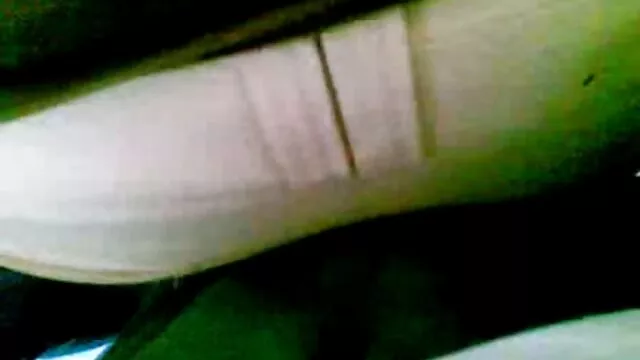 Tình dục không đăng ký  Ông mời một cô gái đến thăm sẽ gai nhat và thổi bay nó.