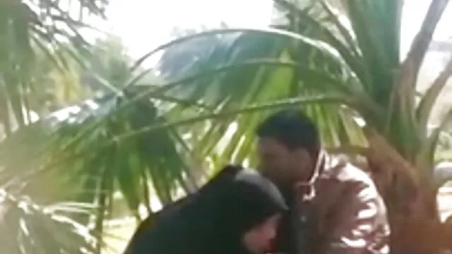 Tình dục không đăng ký  Các chàng trai đưa đơn vị của mình phim sẽ moi cap nhat trong hậu môn của một cô gái với vớ